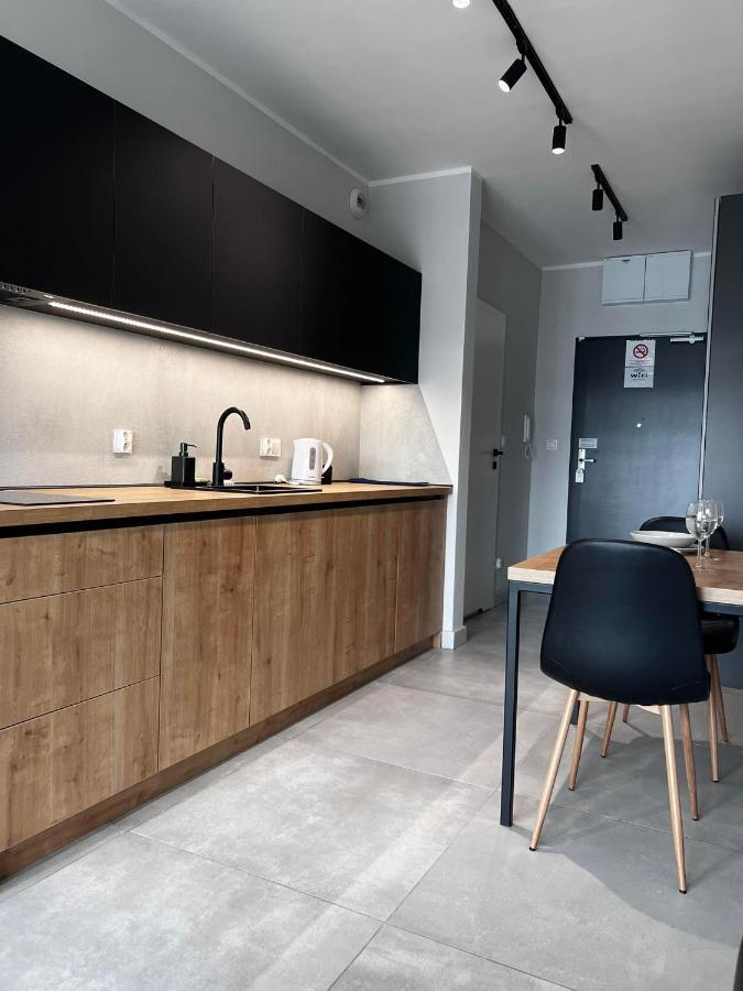 Property Apart - Legnicka Business Center Вроцлав Экстерьер фото
