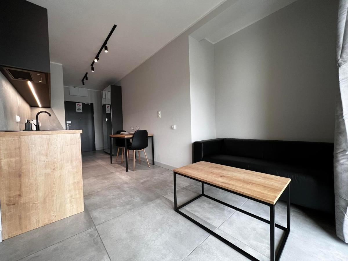 Property Apart - Legnicka Business Center Вроцлав Экстерьер фото